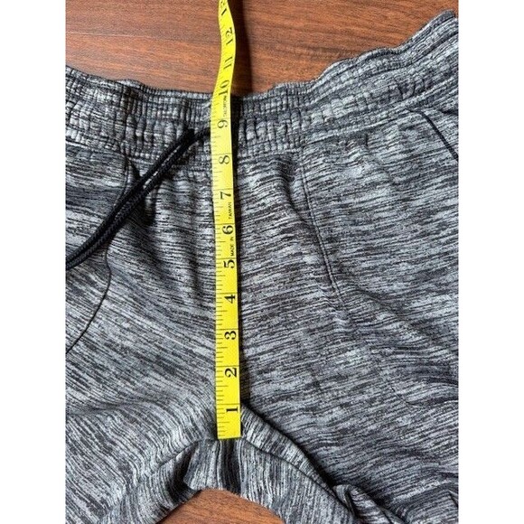 Women’s Under Armour Fleece Lined Heather Grey Sweatpants Joggers EUC MED Pants - Picture 10 of 12